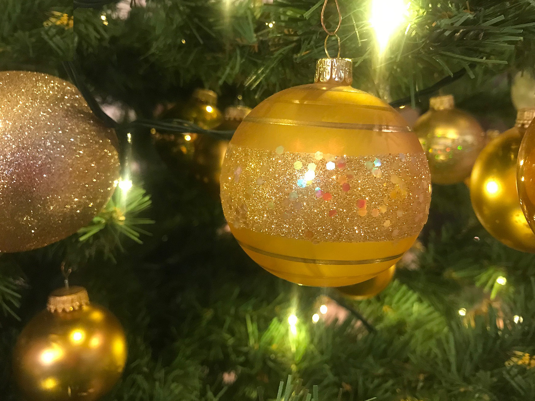 Frohe Weihnachten vom Gletscher Aktiv Hotel in Hintertux Tux am Hintertuxer Gletscher