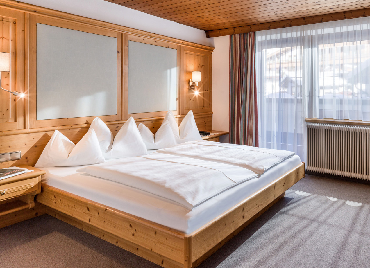 Zimmeruebersicht DZ Klassik Doppelzimmer Klassik vom Gletscher Aktiv Hotel in Hintertux Tux am Hintertuxer Gletscher